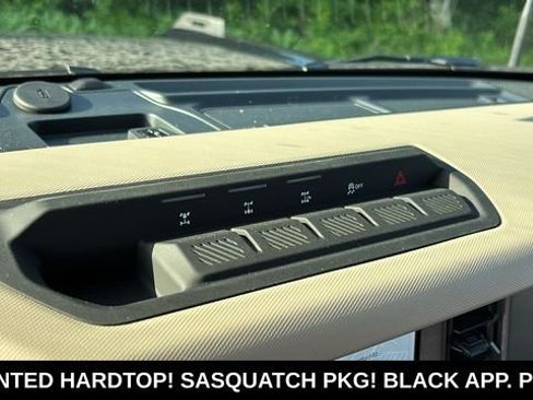 New 2026 Ford Bronco Big Bend w/ Black Diamond Package AWD/4WD image 16