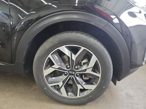 Used 2020 Kia Sportage EX image 24