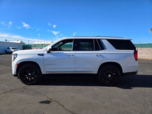 Used 2023 GMC Yukon Denali image 3
