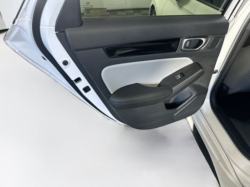 Used 2025 Honda Civic Sport Touring image 28