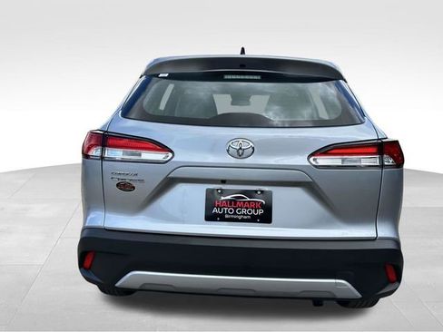 Used 2025 Toyota Corolla Cross L image 3