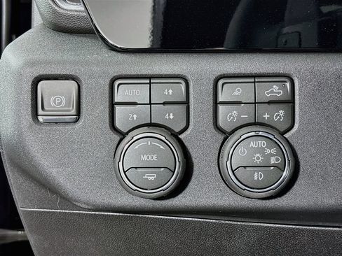 New 2026 Chevrolet Silverado 1500 RST w/ RST All Star Premium Package AWD/4WD image 10