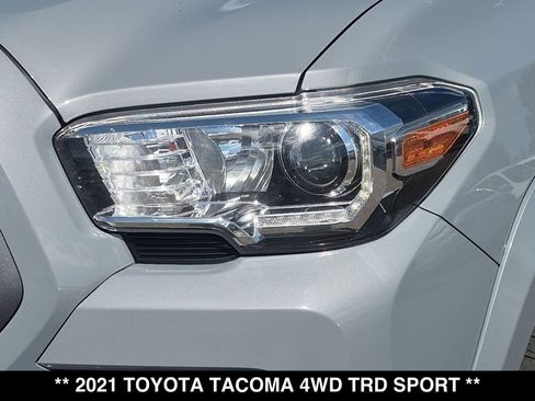 Used 2021 Toyota Tacoma TRD Sport AWD/4WD image 16