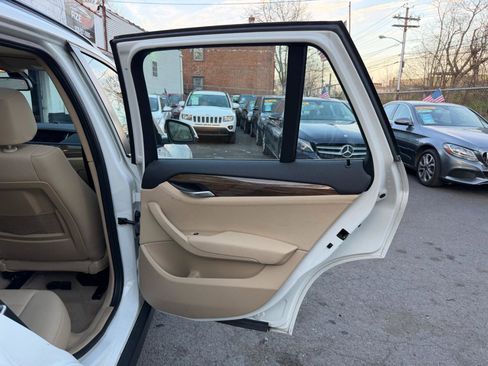 Used 2014 BMW X1 xDrive28i image 32