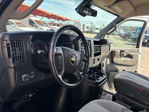 Used 2021 Chevrolet Express 2500 w/ Driver Convenience Package image 14