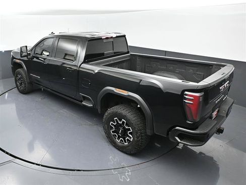 Used 2024 GMC Sierra 2500 AT4X AWD/4WD image 45