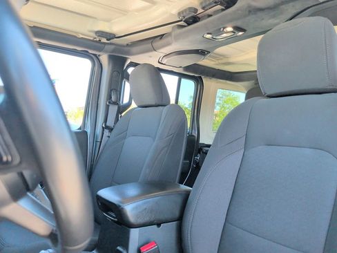 Used 2022 Jeep Wrangler Unlimited Sport AWD/4WD image 21