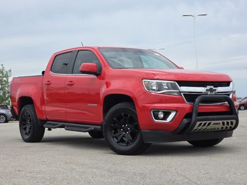 Used 2020 Chevrolet Colorado LT w/ LT Convenience Package AWD/4WD image 2