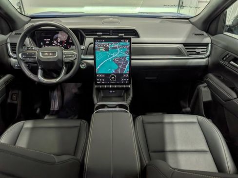 Used 2026 GMC Terrain Elevation w/ Elevation Premium Package AWD/4WD image 11