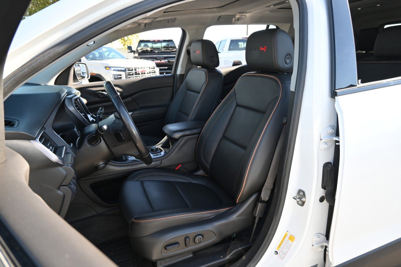 Used 2021 GMC Acadia AT4 w/ Technology Package AWD/4WD image 18