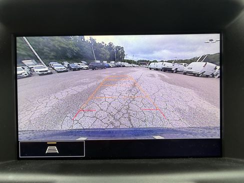 Used 2024 GMC Terrain SLT w/ Elevation Edition FWD image 18