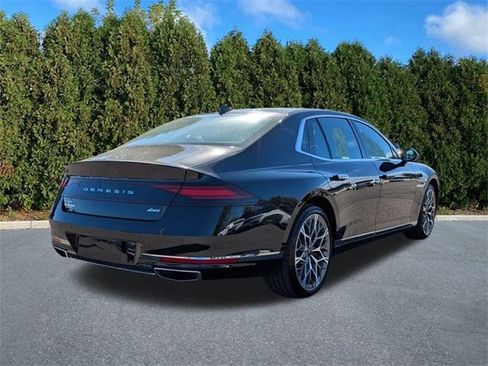 Used 2023 Genesis G90 3.5T image 4
