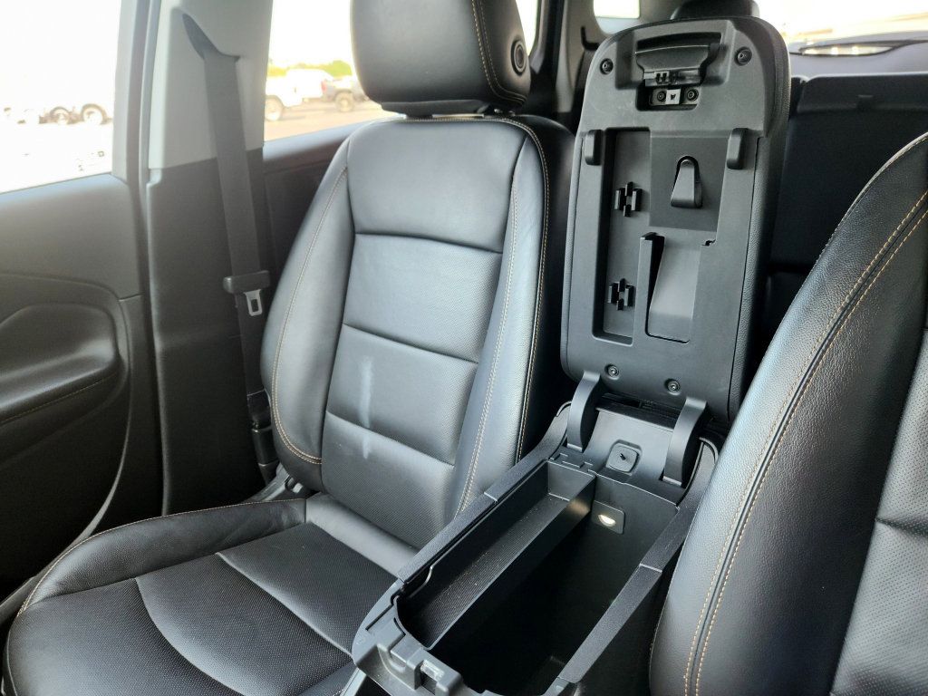 Used 2019 GMC Terrain SLT w/ Preferred Package FWD image 33