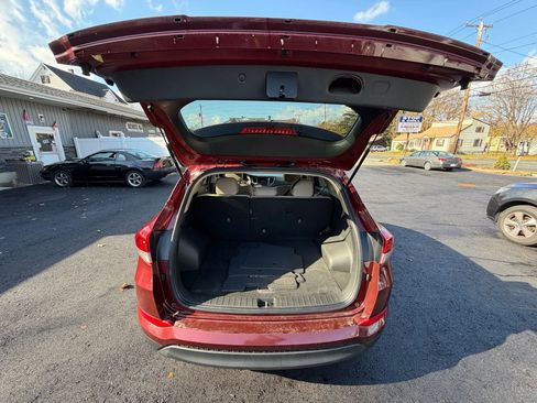 Used 2016 Hyundai Tucson SE w/ Option Group 02 image 16