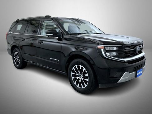 Used 2025 Ford Expedition Max Platinum AWD/4WD image 3