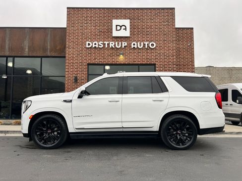 Used 2021 GMC Yukon Denali w/ Denali Ultimate Package image 3