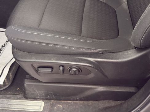 Used 2022 Chevrolet Silverado 1500 LT image 4