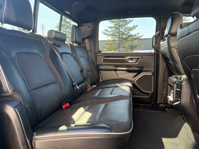 Used 2019 RAM 1500 Laramie AWD/4WD image 32