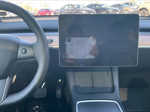 Used 2023 Tesla Model Y Long Range image 6