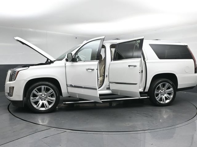 Used 2018 Cadillac Escalade ESV Premium Luxury AWD/4WD image 57