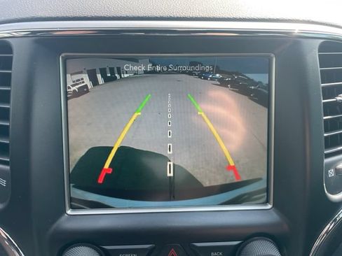 Used 2017 Jeep Grand Cherokee Altitude AWD/4WD image 14