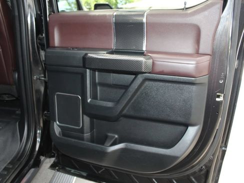 Used 2015 Ford F150 Platinum w/ Equipment Group 701A Luxury AWD/4WD image 65