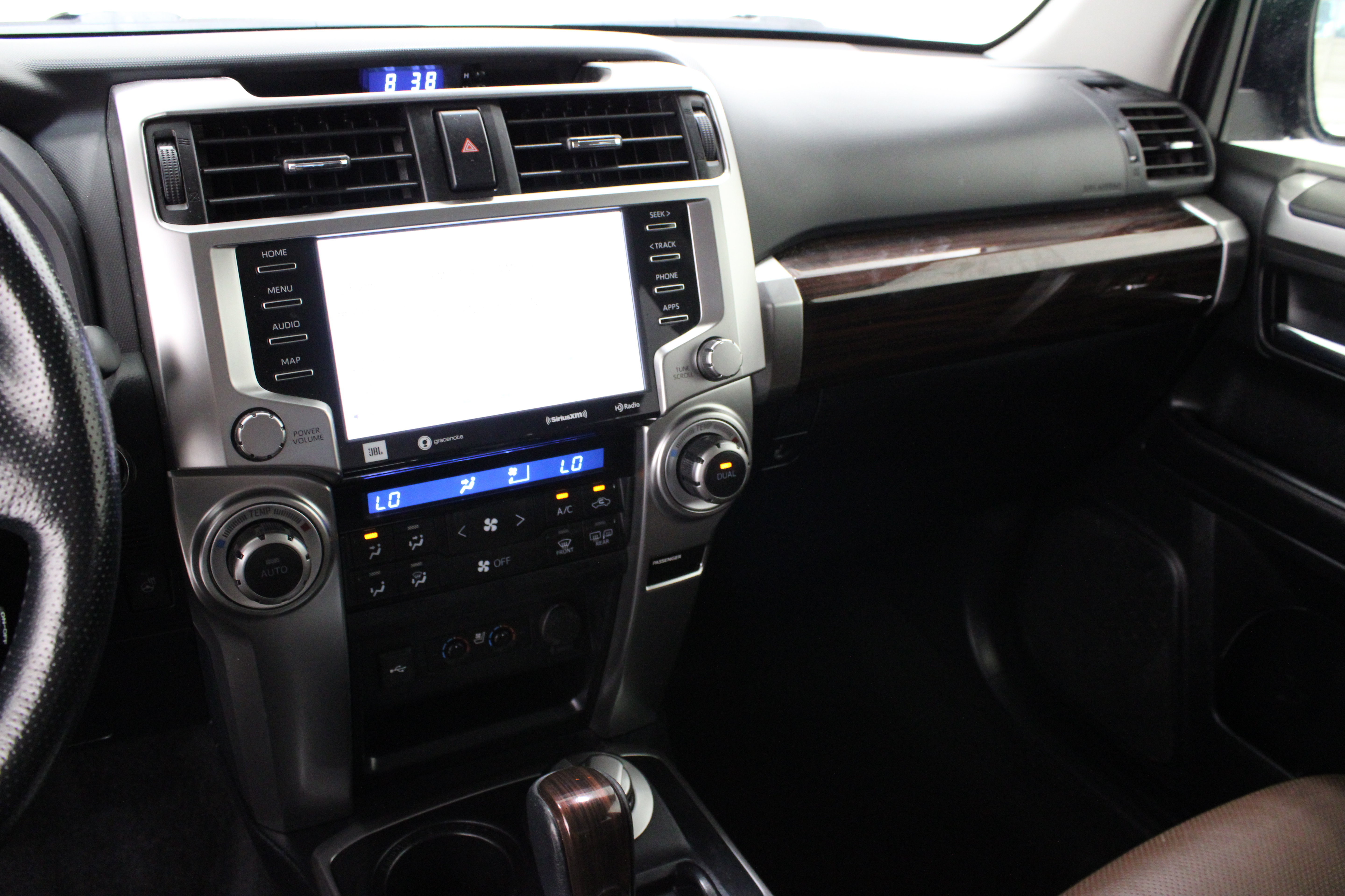 Used 2024 Toyota 4Runner Limited AWD/4WD image 16