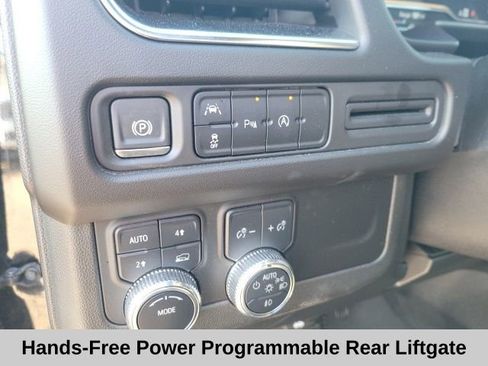 Used 2024 GMC Yukon SLT image 8