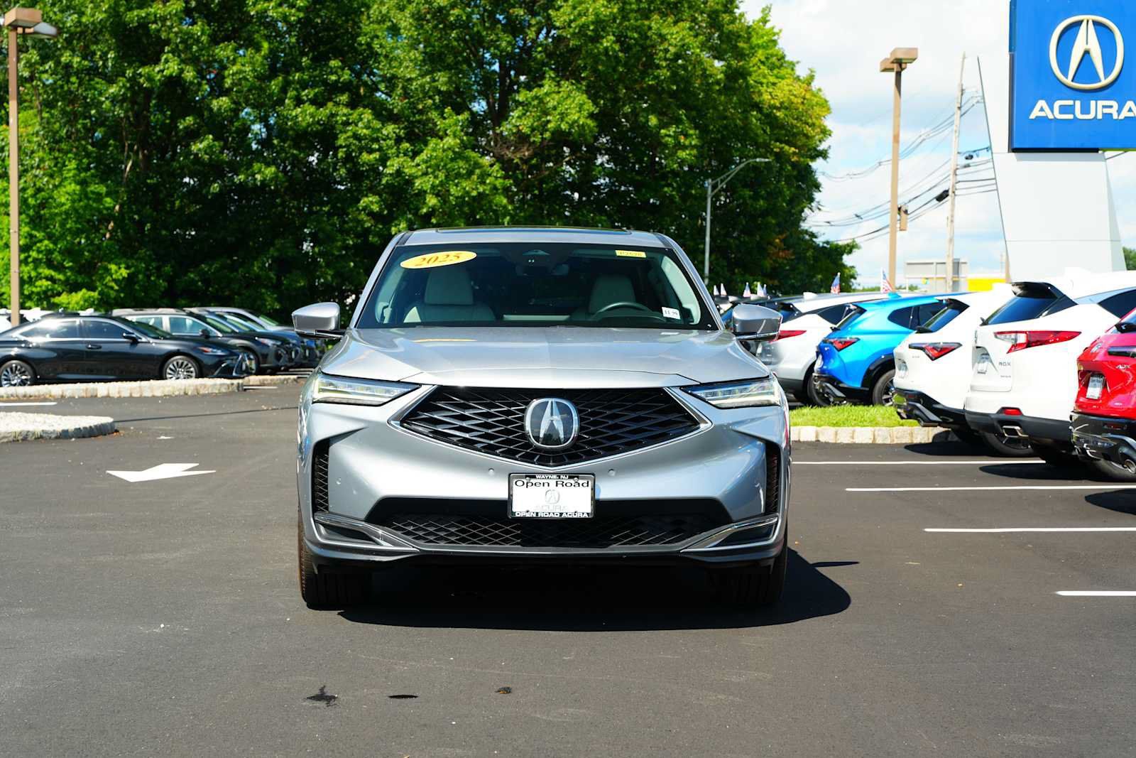 Certified 2025 Acura MDX w/ Technology Package AWD/4WD image 2