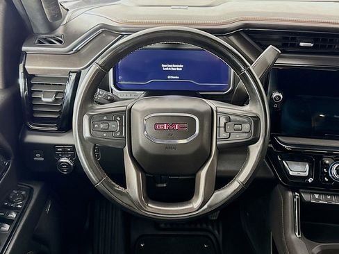 Used 2024 GMC Sierra 2500 AT4 w/ AT4 Premium Plus Package AWD/4WD image 4