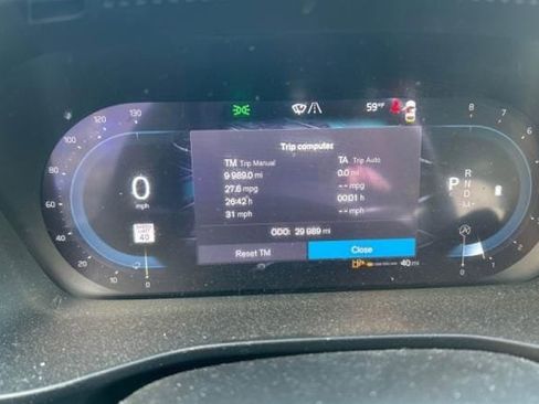 Used 2023 Volvo XC40 B5 Plus w/ Protection Package Premier image 11