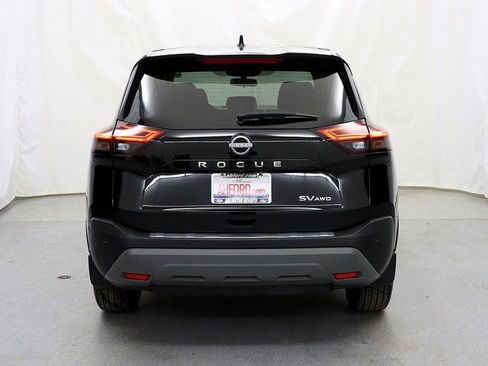 Used 2023 Nissan Rogue SV AWD/4WD image 5