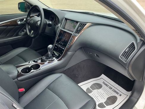 Used 2015 INFINITI Q50 Premium w/ Deluxe Touring Package RWD image 36