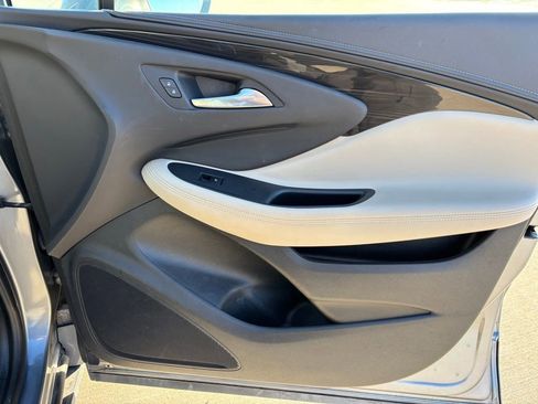 Used 2020 Buick Envision Preferred image 13