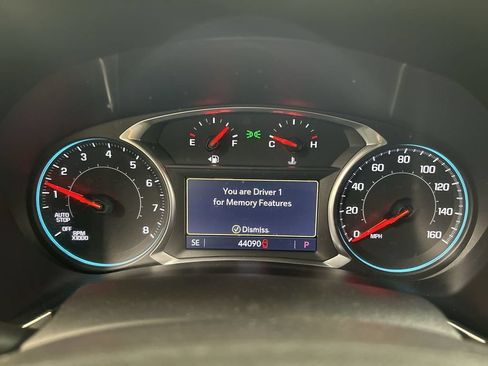 Used 2019 Chevrolet Equinox Premier AWD/4WD image 15