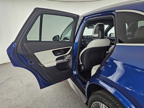 Used 2023 Mercedes-Benz GLC 300 image 15