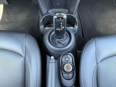 Used 2021 MINI Cooper 2-Door Hardtop FWD image 20