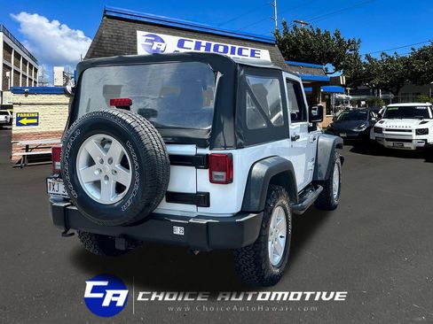 Used 2017 Jeep Wrangler Sport w/ Quick Order Package 24S AWD/4WD image 8