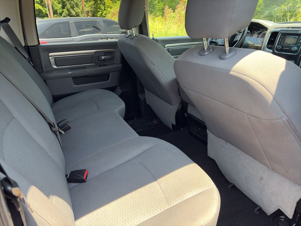 Used 2020 RAM 1500 Classic SLT AWD/4WD image 10
