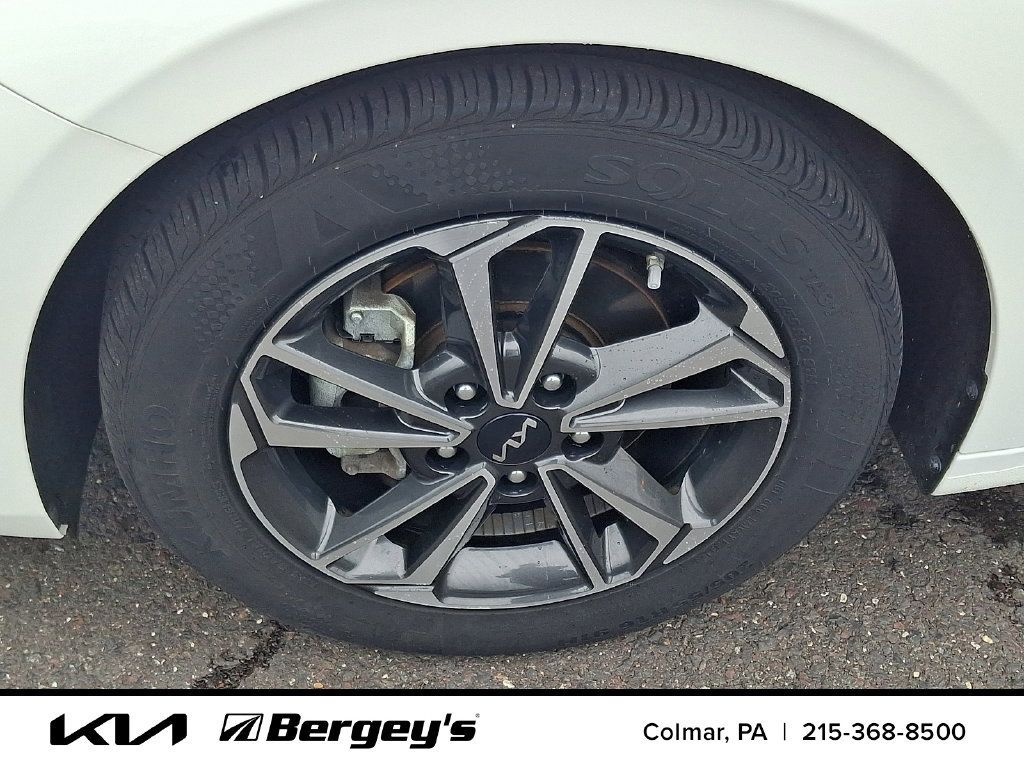 Certified 2023 Kia Forte LXS FWD image 10