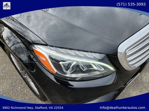 Used 2016 Mercedes-Benz C 300 4MATIC Sedan w/ Multimedia Package image 4