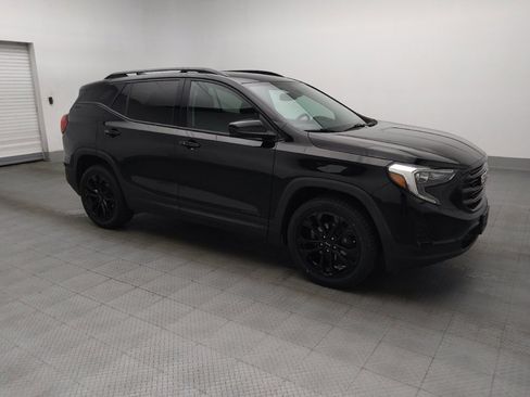 Used 2020 GMC Terrain SLE w/ Driver Convenience Package AWD/4WD image 11