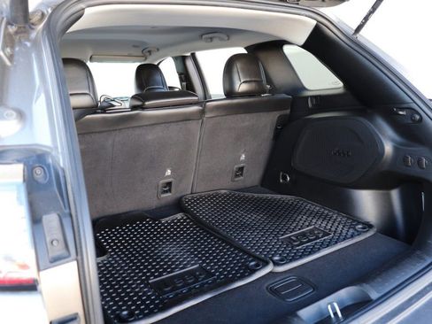 Used 2020 Jeep Cherokee Trailhawk image 24