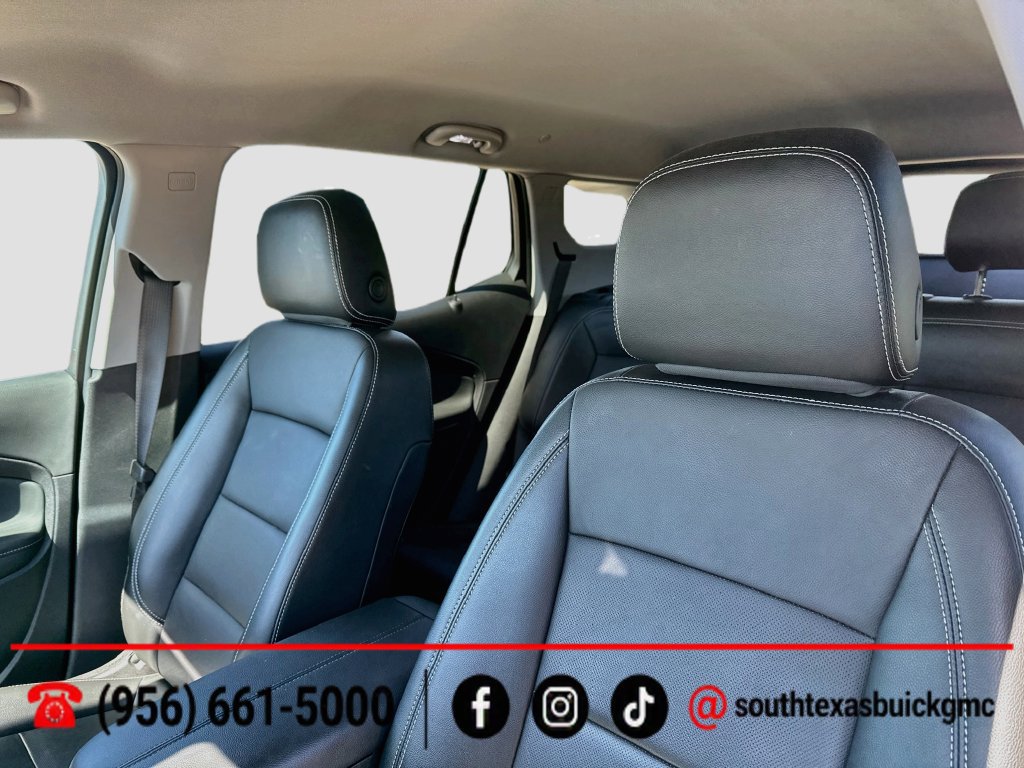 Used 2024 GMC Terrain SLT FWD image 13