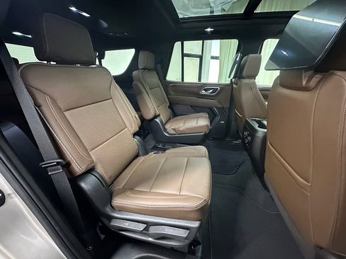 Certified 2024 Chevrolet Tahoe High Country w/ Advanced Technology Package image 21