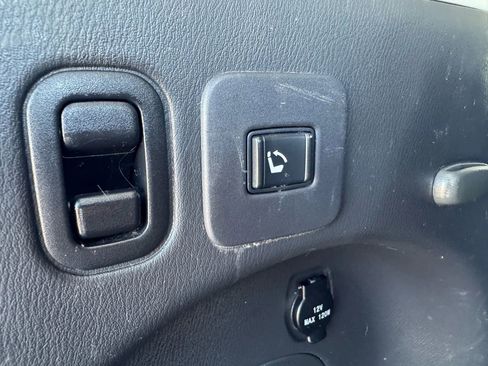 Used 2017 INFINITI QX60 Luxe w/ Deluxe Technology Package image 38