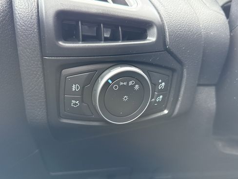 Used 2017 Ford Focus ST image 33