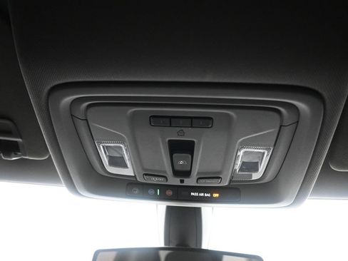 Used 2019 Chevrolet Silverado 1500 RST image 24