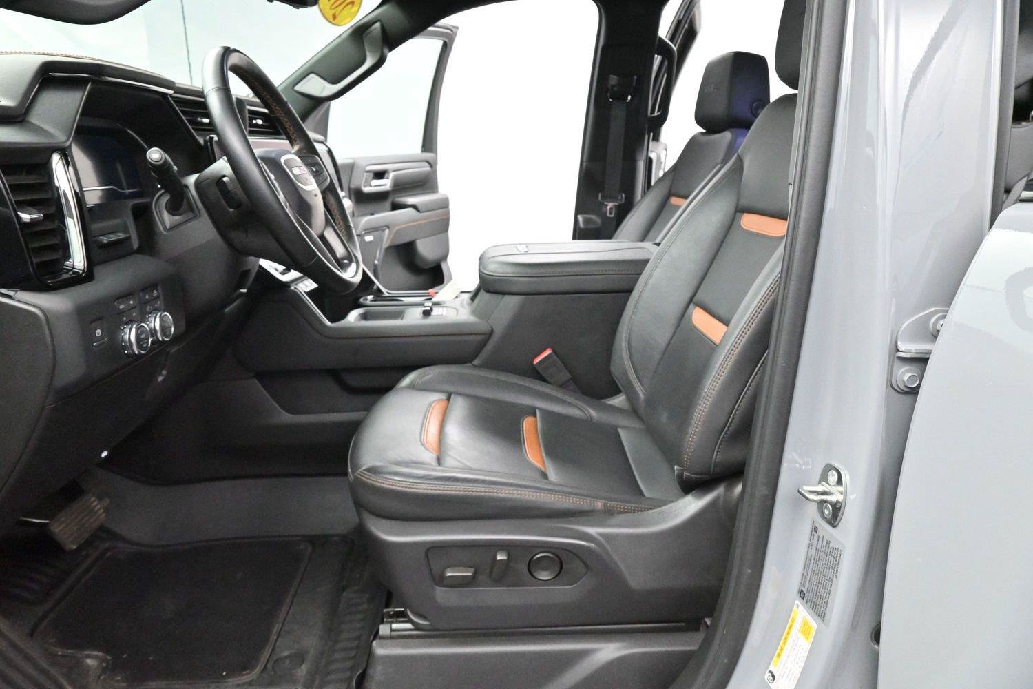 Used 2024 GMC Sierra 2500 AT4 w/ AT4 Premium Plus Package AWD/4WD image 12