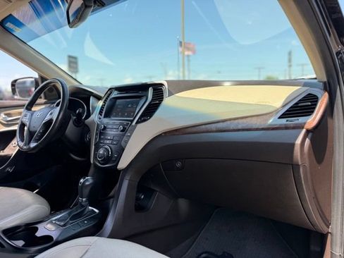 Used 2018 Hyundai Santa Fe Sport 2.0T FWD image 12